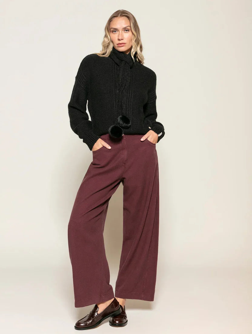 Blusa com gola removível em tranças e pompom Biamar