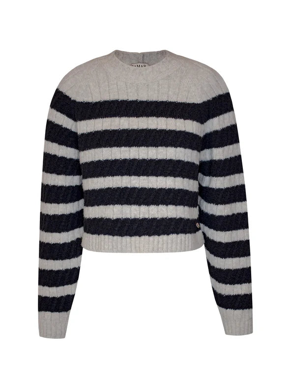 BLUSA CROPPED COM PADRONAGEM EM LISTRAS E GOLA REDONDA