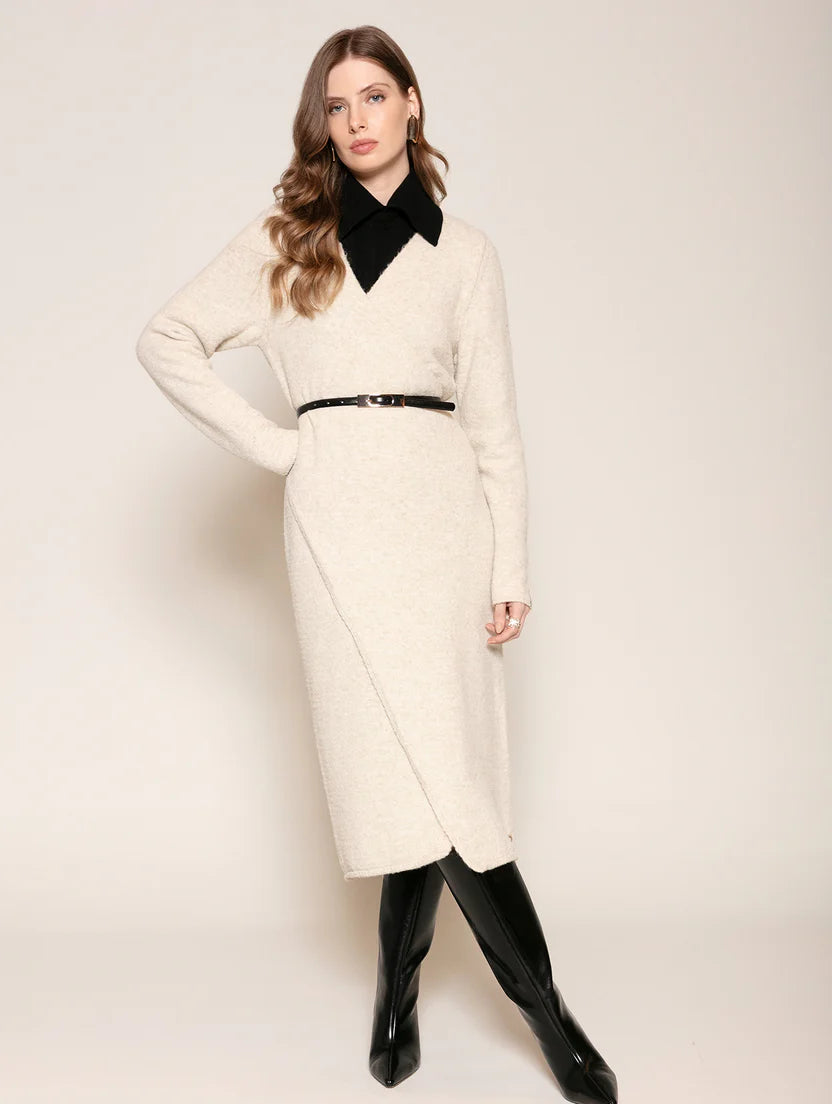 Vestido midi com detalhe de transpasse Biamar