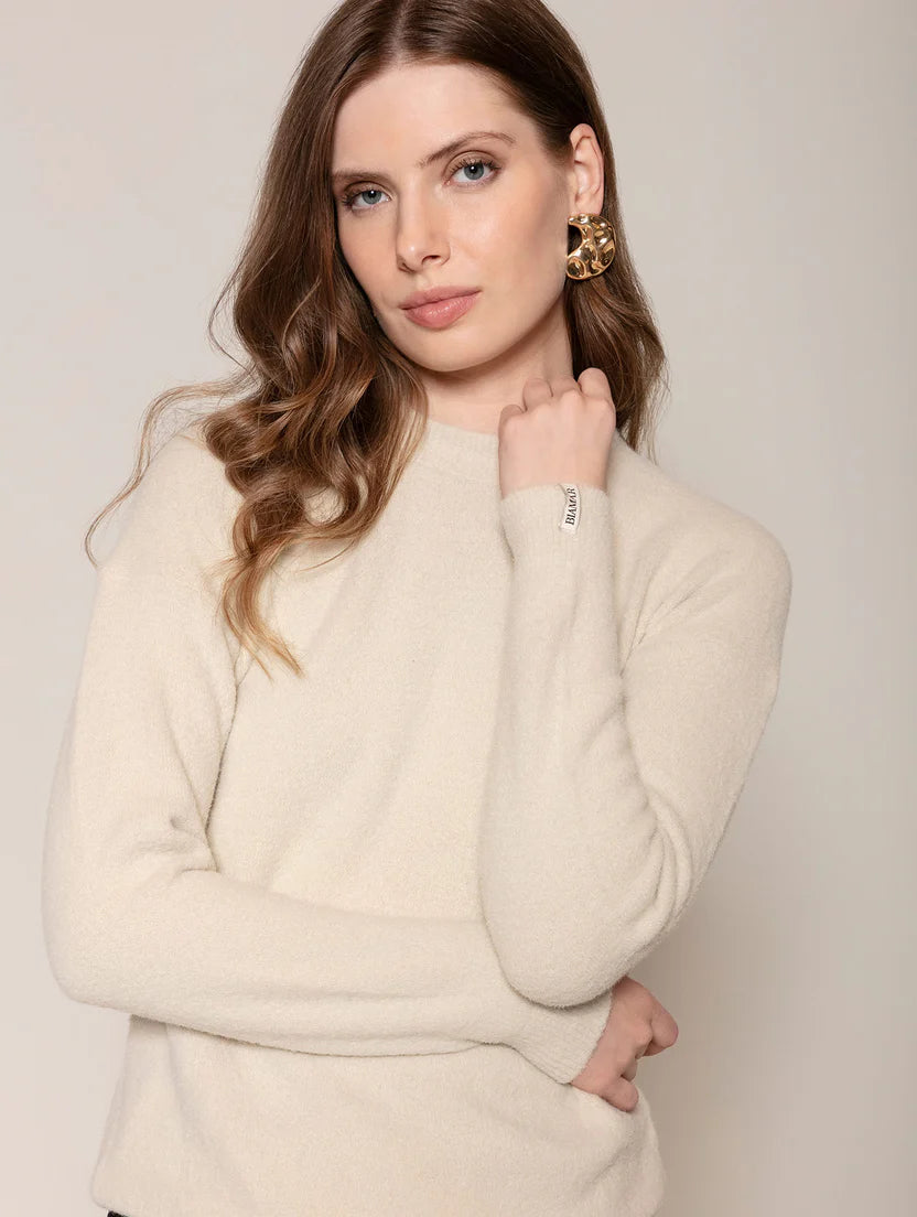 Blusa básica em fio pluma exclusivo Biamar